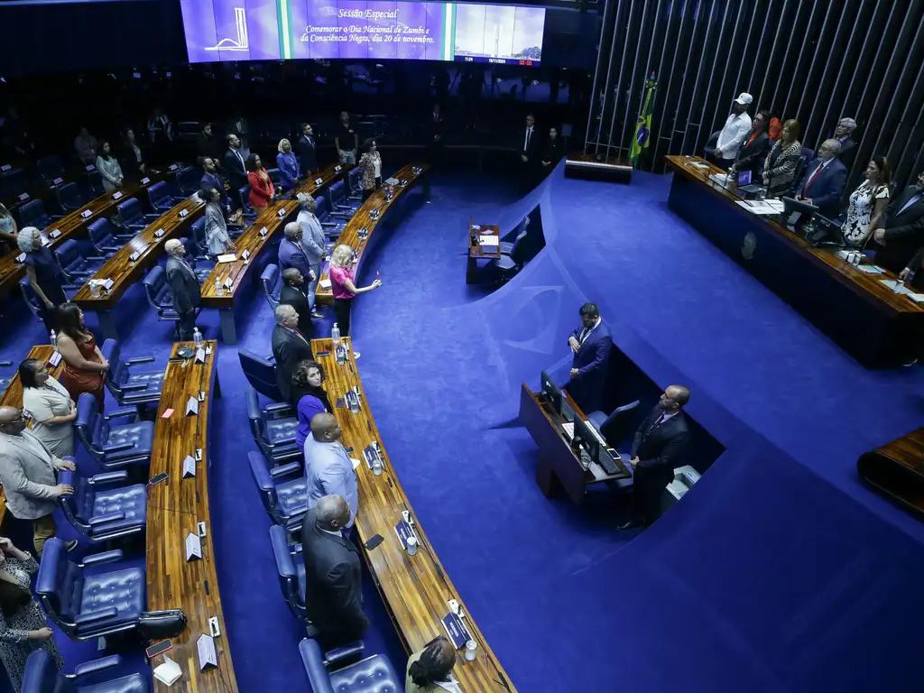 Senado aprova proposta que torna mais rígidas as normas para réus acusados de assassinar policiais