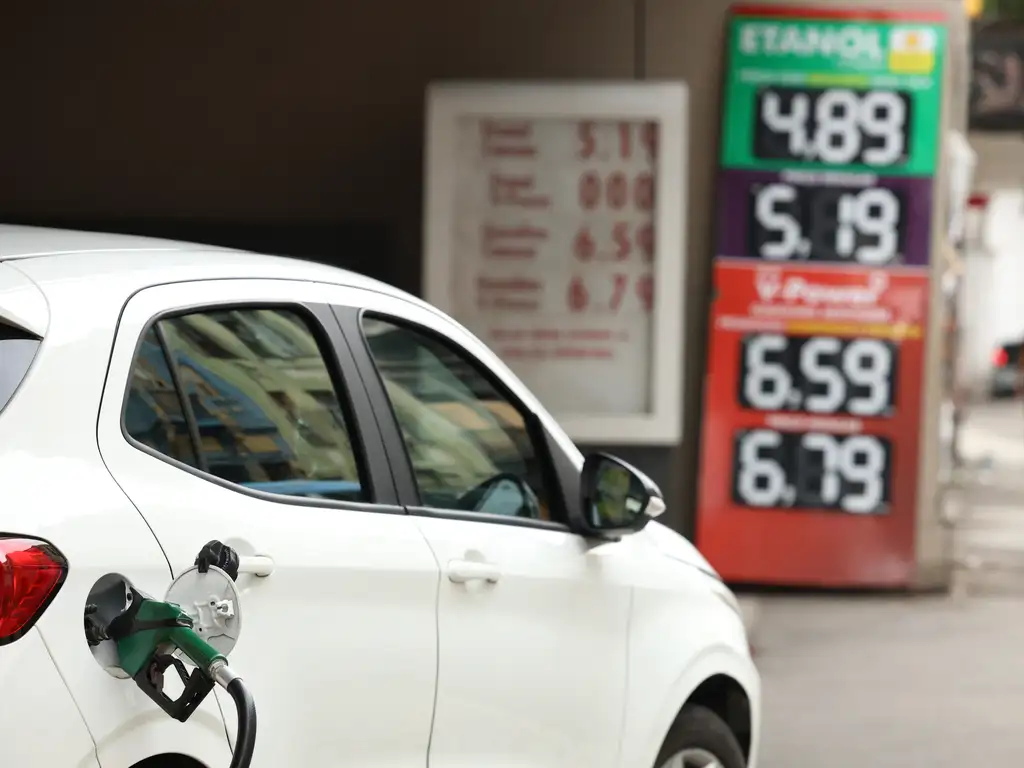 Após rejeição por parte dos estados, o governo deve definir nesta terça-feira um novo novo subsídio ao diesel