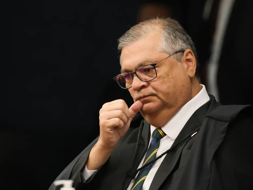 Despacho de Flávio Dino abre margem para nova quebra de sigilo de Fábio Luís Lula da Silva