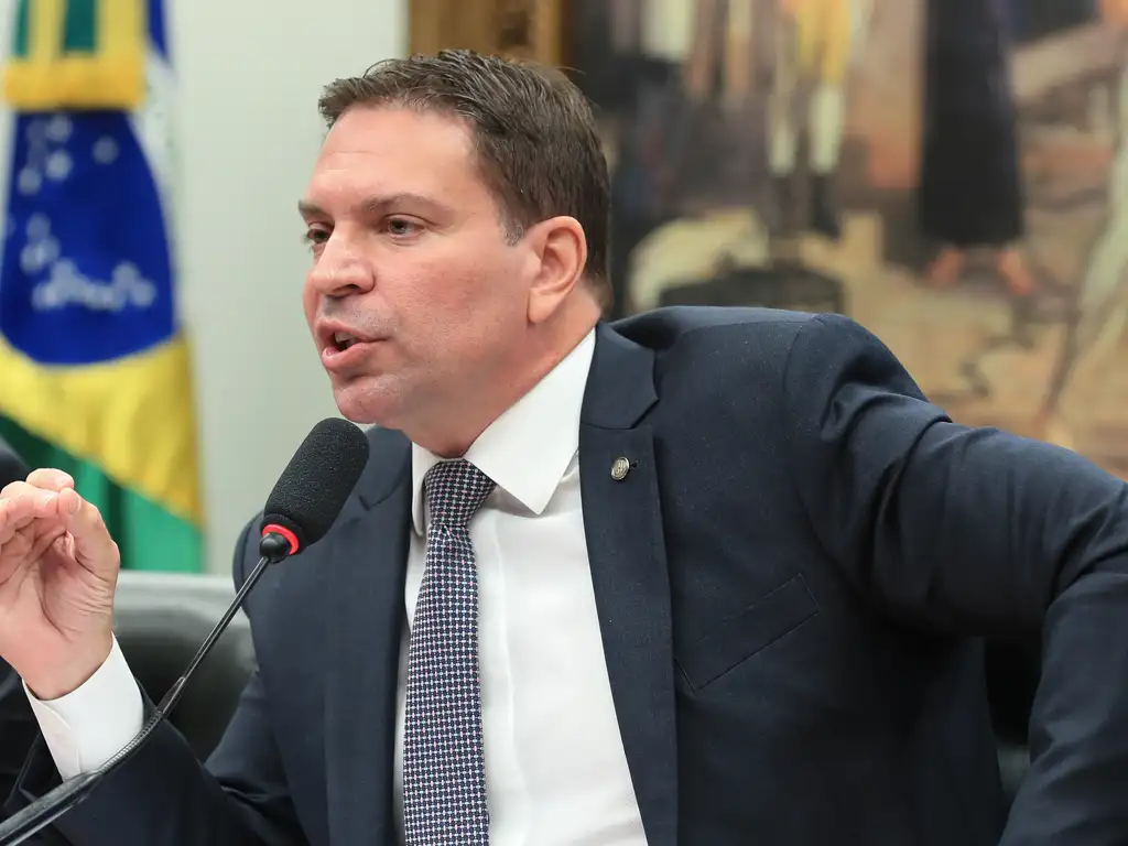 PGR solicita nova condenação de Ramagem por participação nos supostos atos golpistas