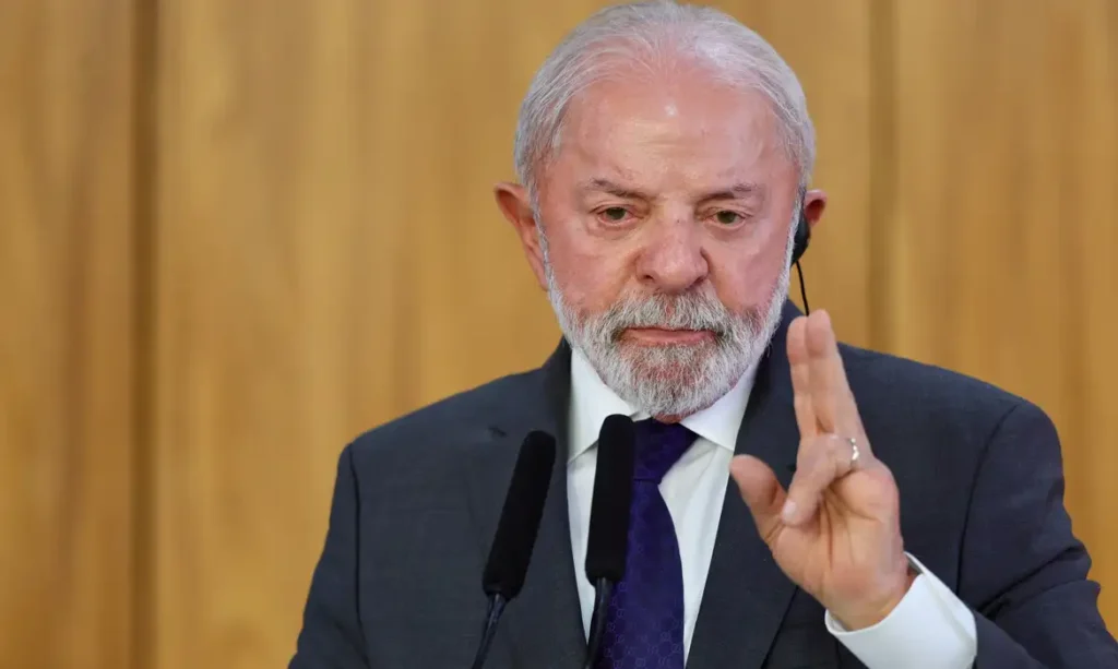Presidente Lula impede a entrada de representante de Donald Trump até que os Estados Unidos concedam visto a Alexandre Padilha