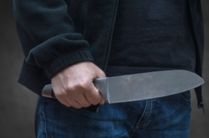 Entregador de 19 anos é morto a facadas após possível emboscada na Zona da Mata