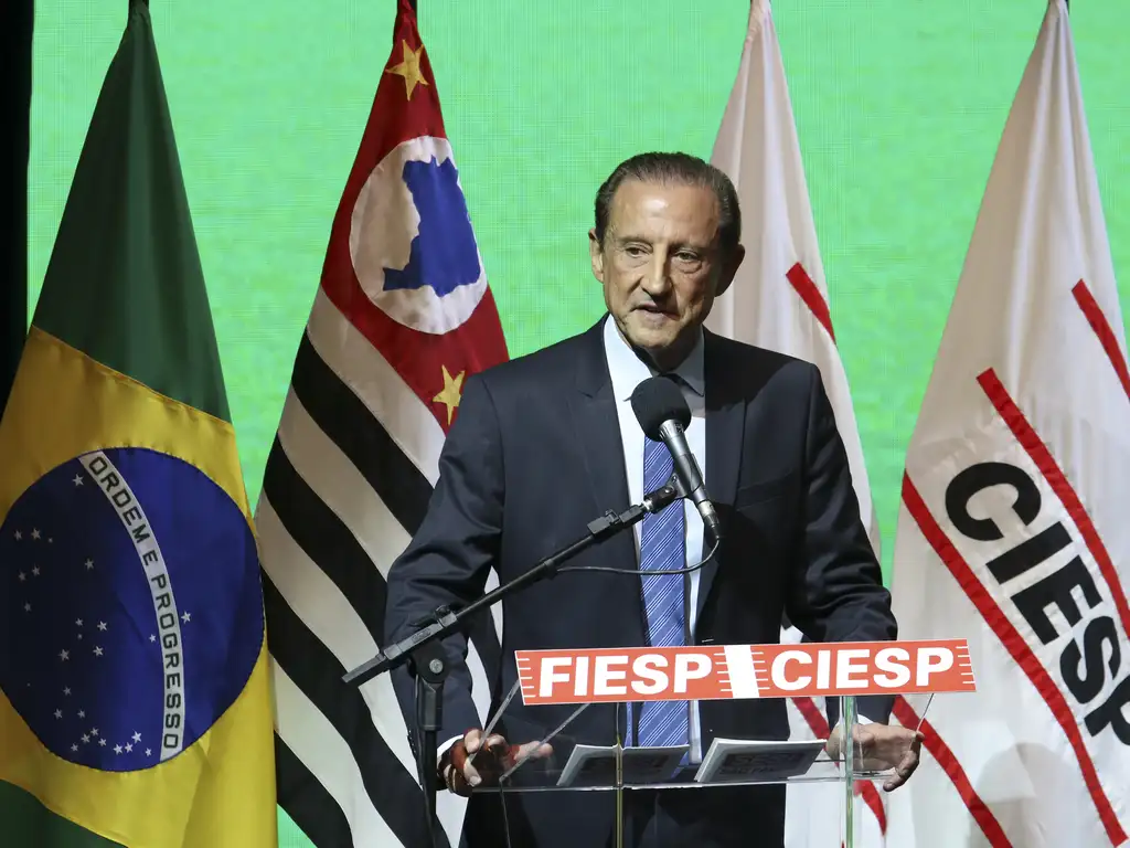Governo contribui mais quando não interfere, afirma presidente da Fiesp sobre a escala 6×1